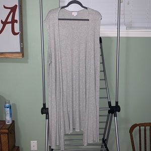 Long sleeveless cardigan